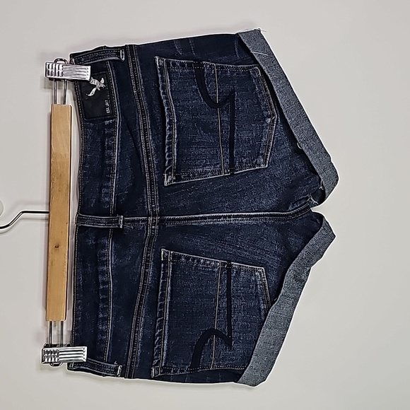 American Eagle super stretch dark wash size 2 jean shorts - Picture 3 of 8